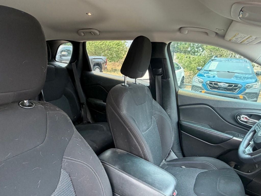2019 Jeep Cherokee Latitude