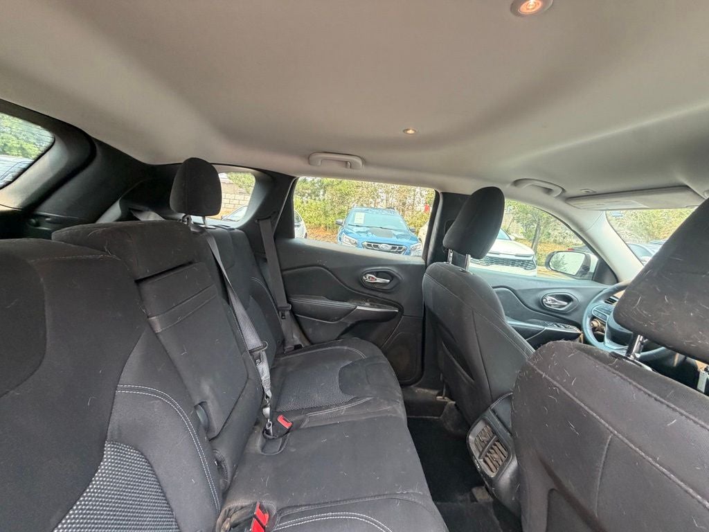 2019 Jeep Cherokee Latitude