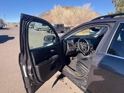 2022 Jeep Cherokee Latitude Lux