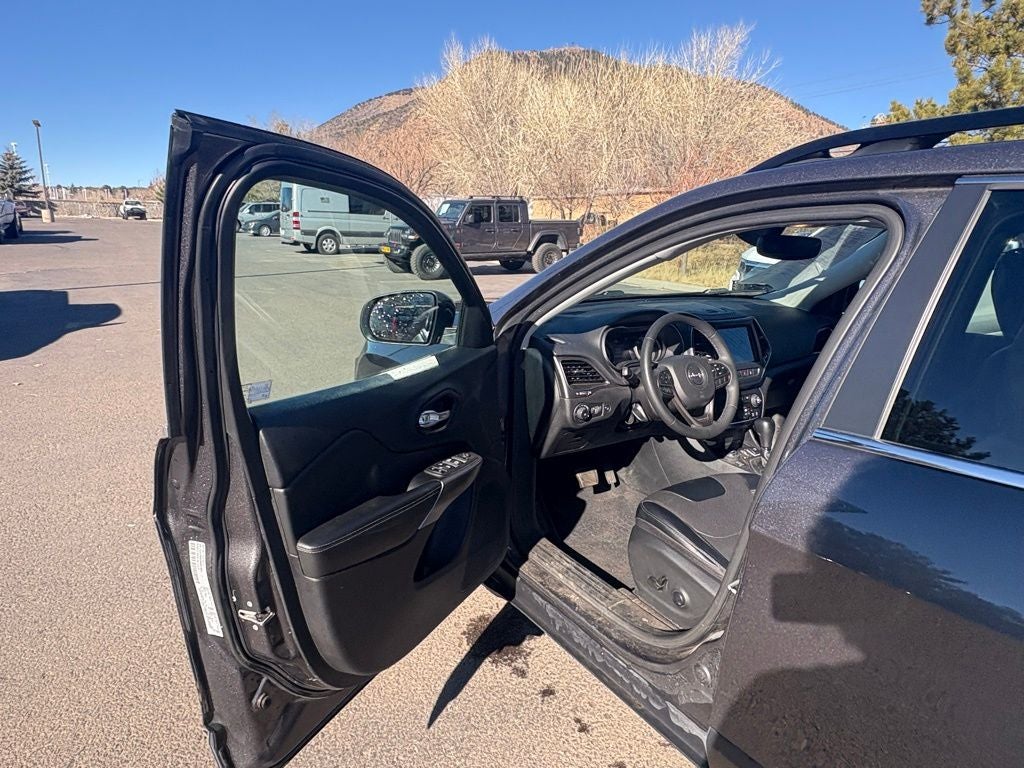 2022 Jeep Cherokee Latitude Lux