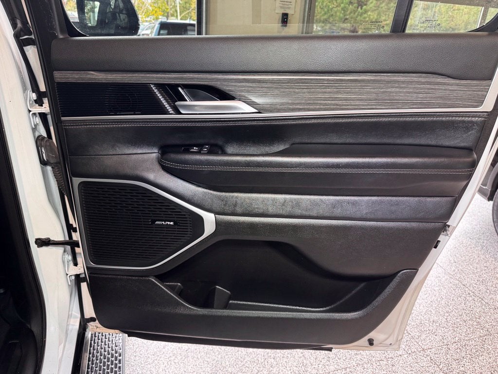 2024 Jeep Wagoneer L Series II