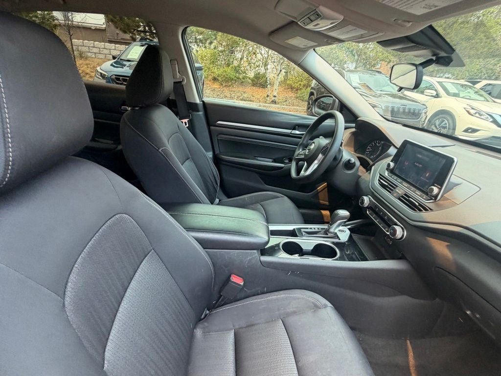 2021 Nissan Altima 2.5 SV