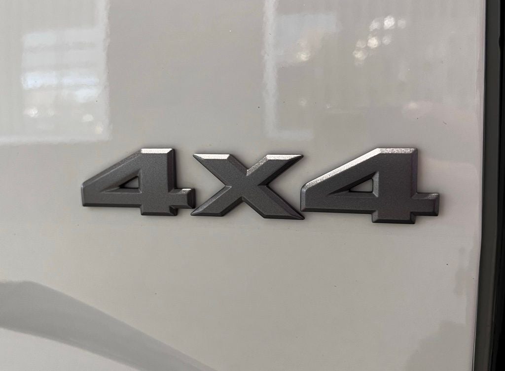 2025 Nissan Frontier S