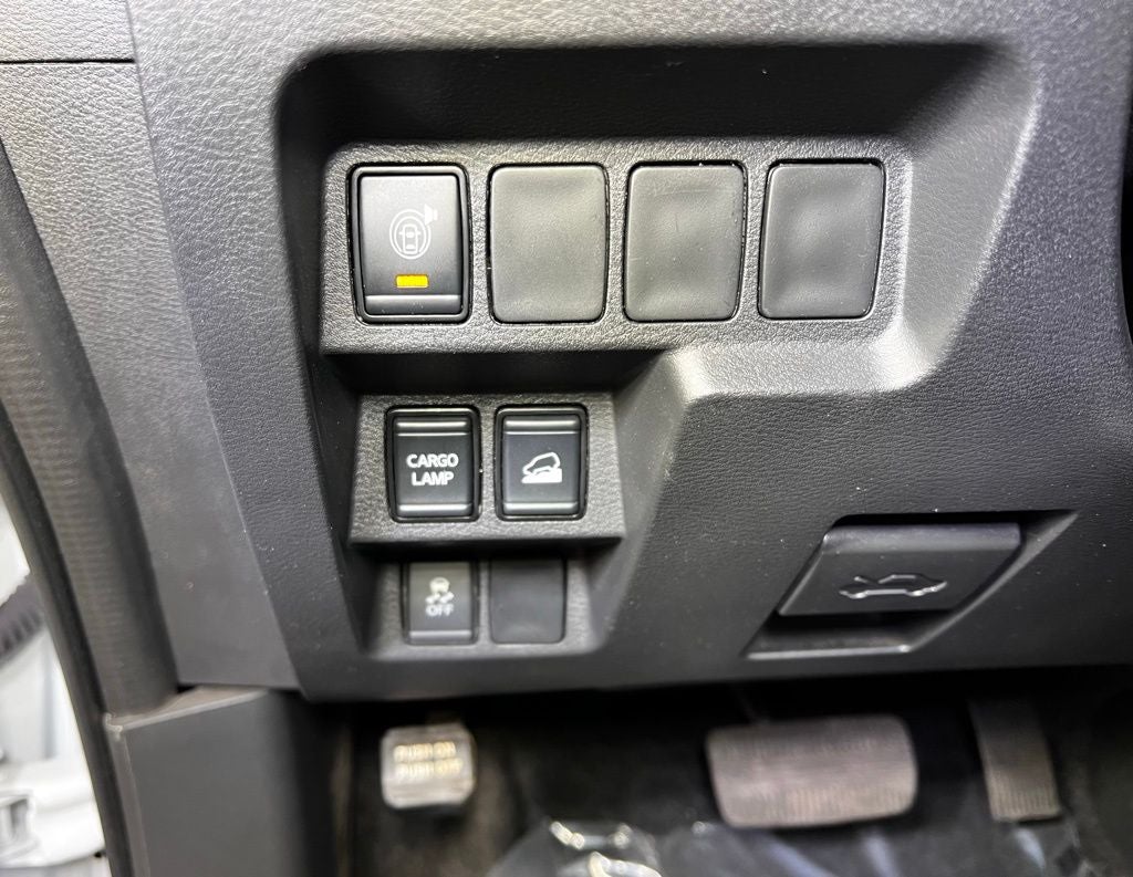 2025 Nissan Frontier S