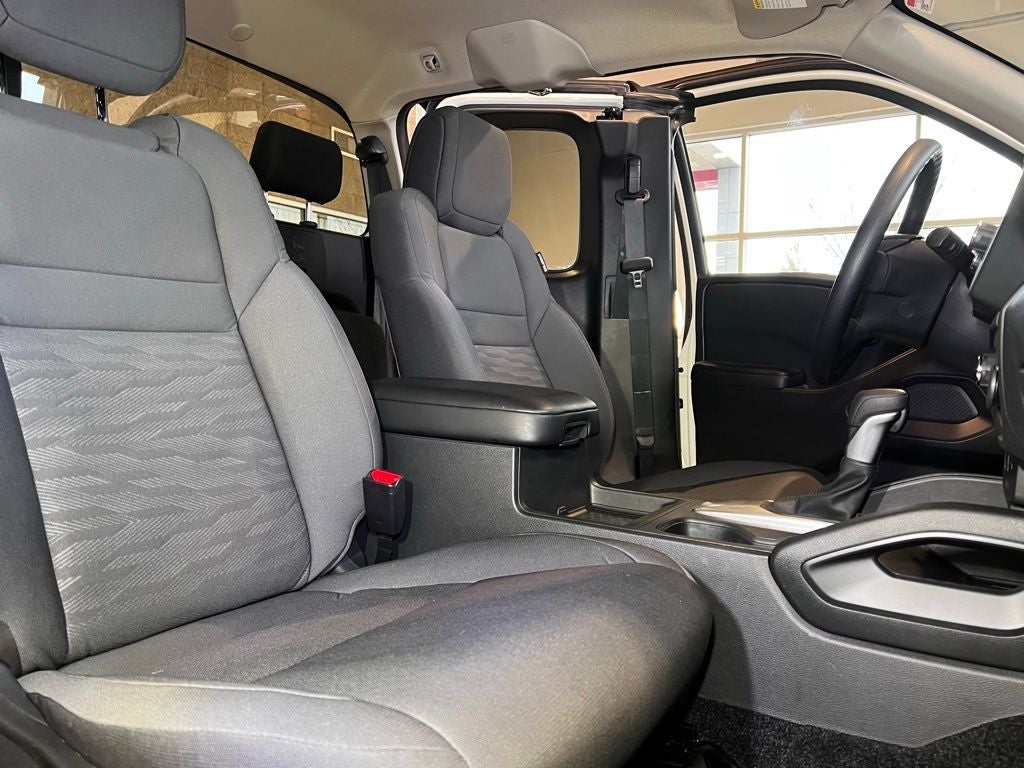 2025 Nissan Frontier S