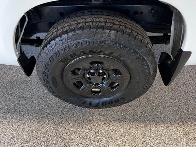 2025 Nissan Frontier S