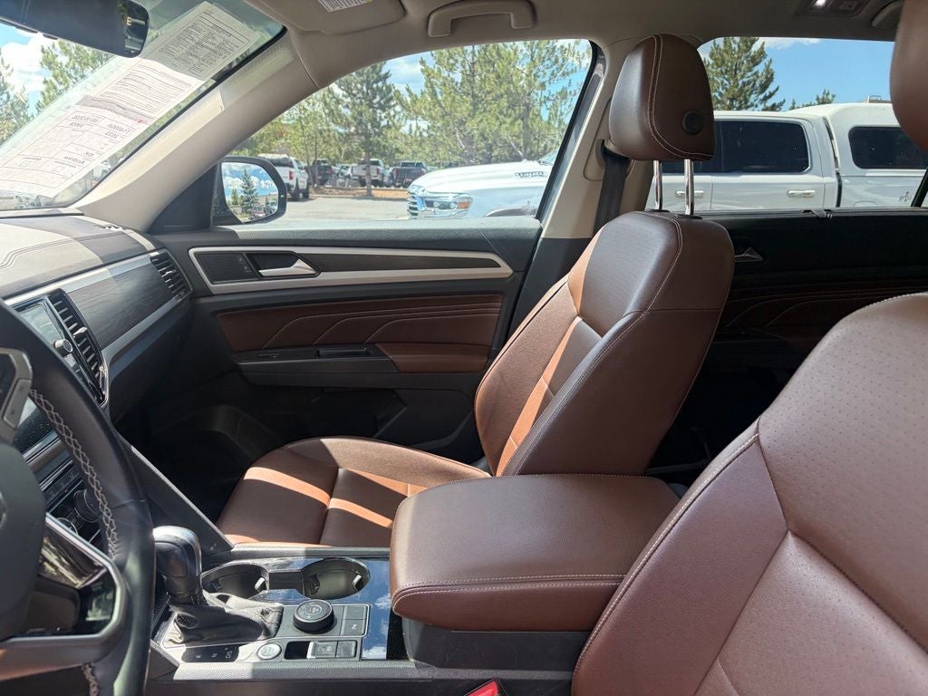 2022 Volkswagen Atlas 3.6L V6 SE w/Technology
