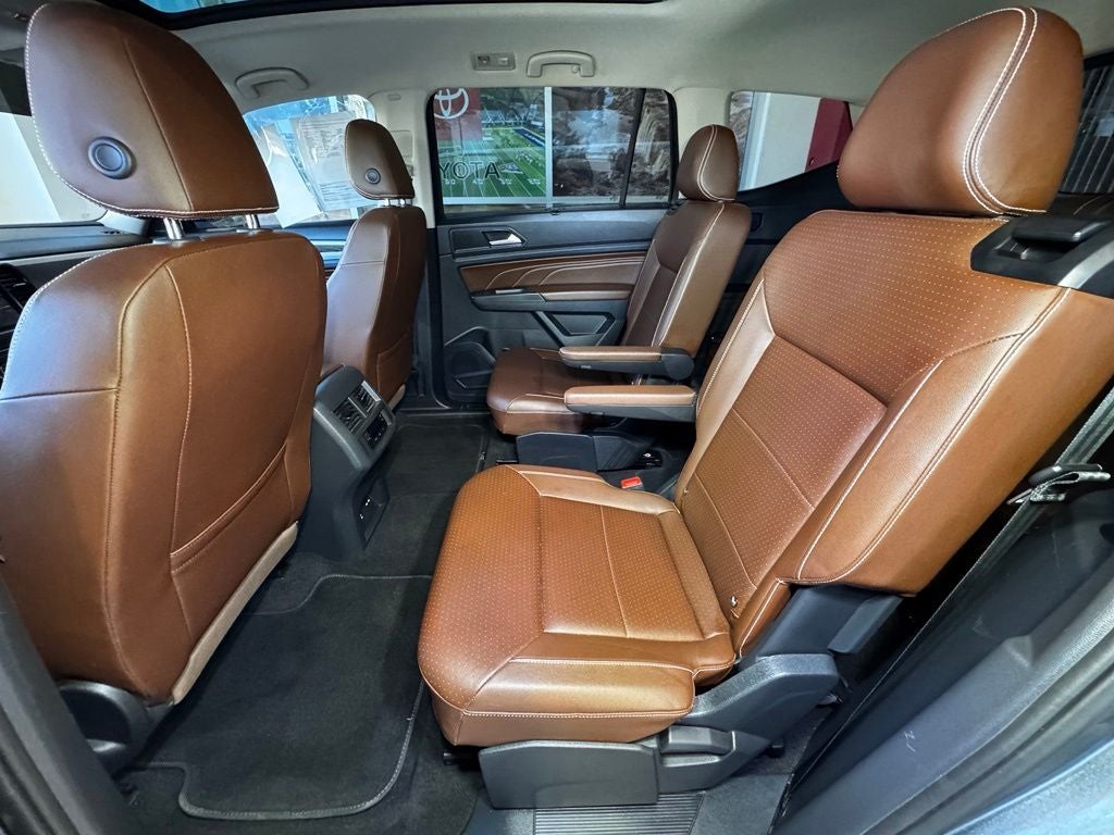 2022 Volkswagen Atlas 3.6L V6 SE w/Technology