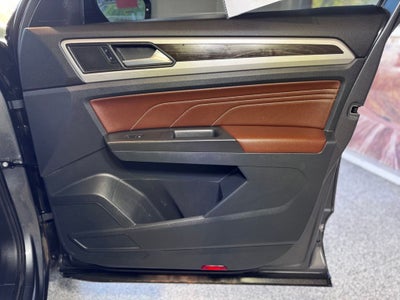 2022 Volkswagen Atlas 3.6L V6 SE w/Technology