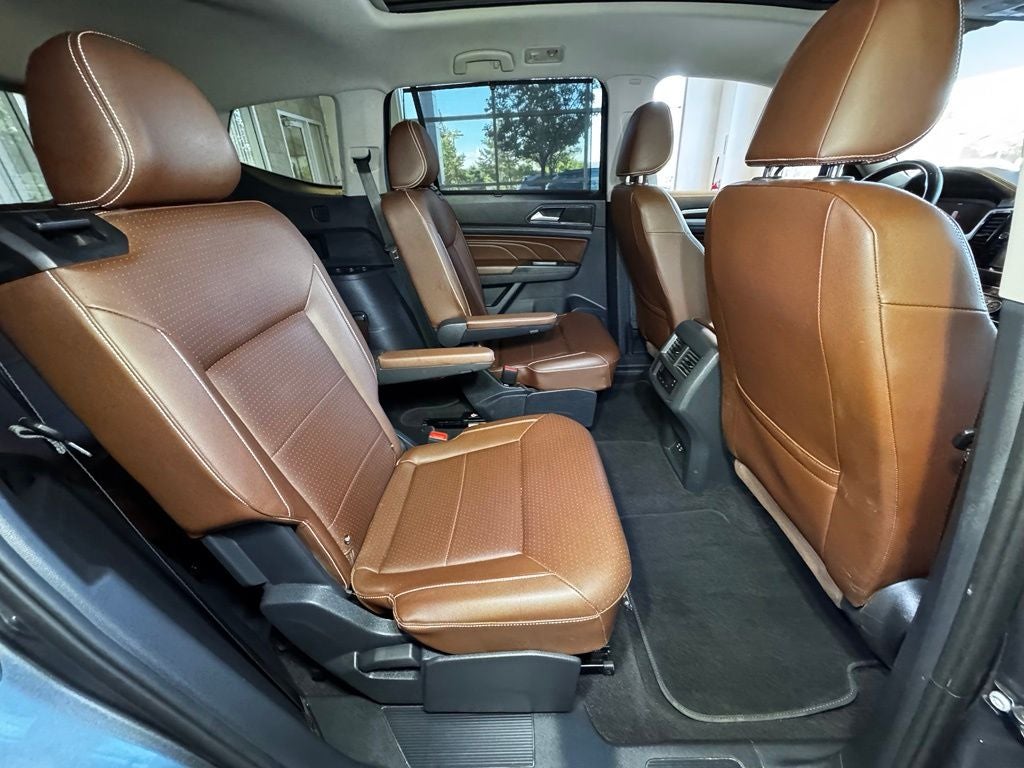 2022 Volkswagen Atlas 3.6L V6 SE w/Technology
