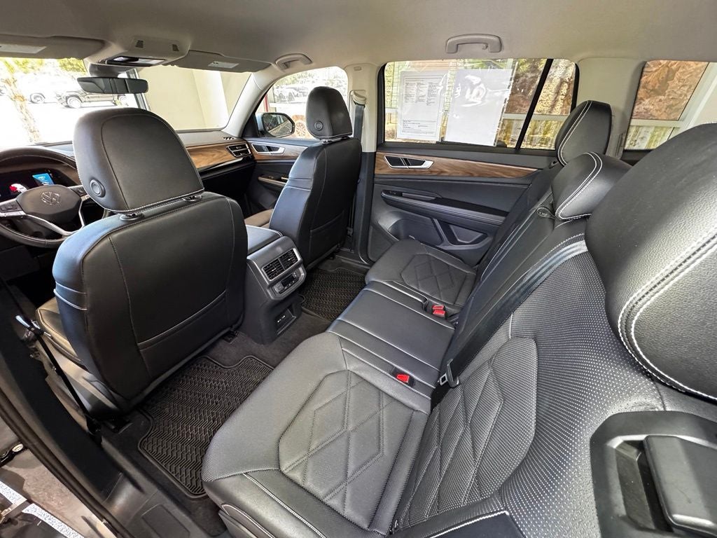 2024 Volkswagen Atlas 2.0T SE