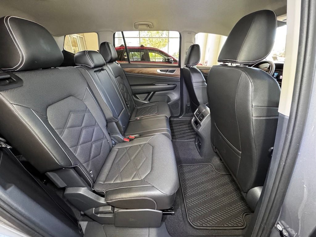 2024 Volkswagen Atlas 2.0T SE