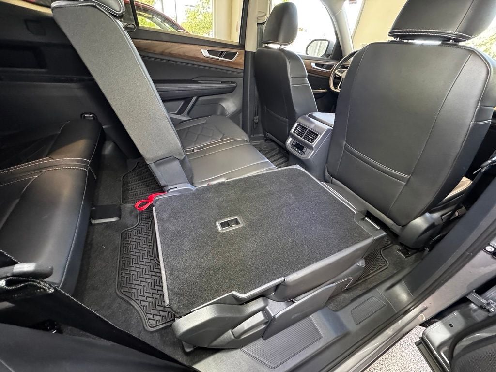 2024 Volkswagen Atlas 2.0T SE