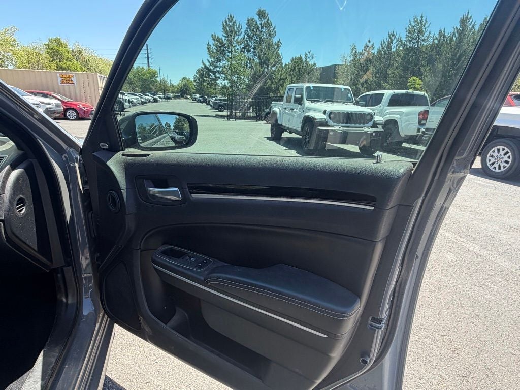 2019 Chrysler 300 S