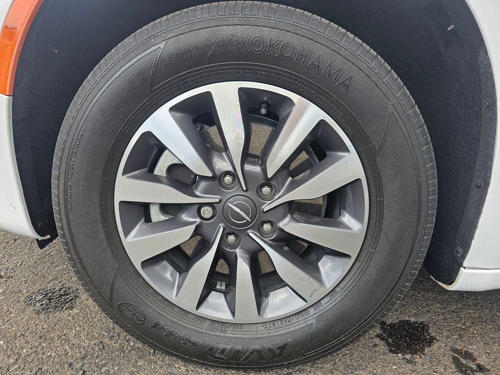 2022 Chrysler Pacifica Hybrid Touring L