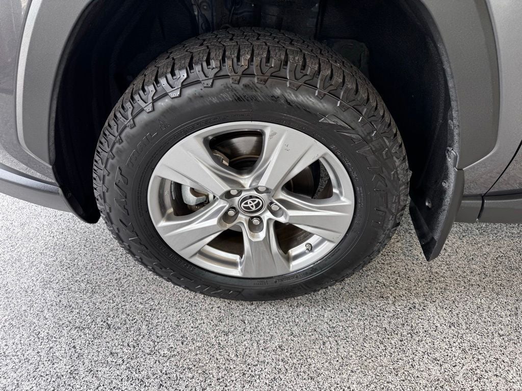 2024 Toyota RAV4 Hybrid LE