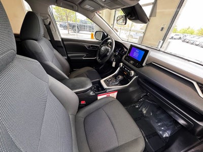 2024 Toyota RAV4 Hybrid LE