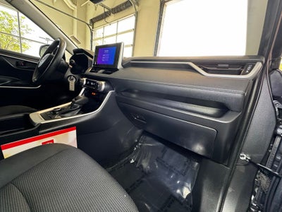 2024 Toyota RAV4 Hybrid LE