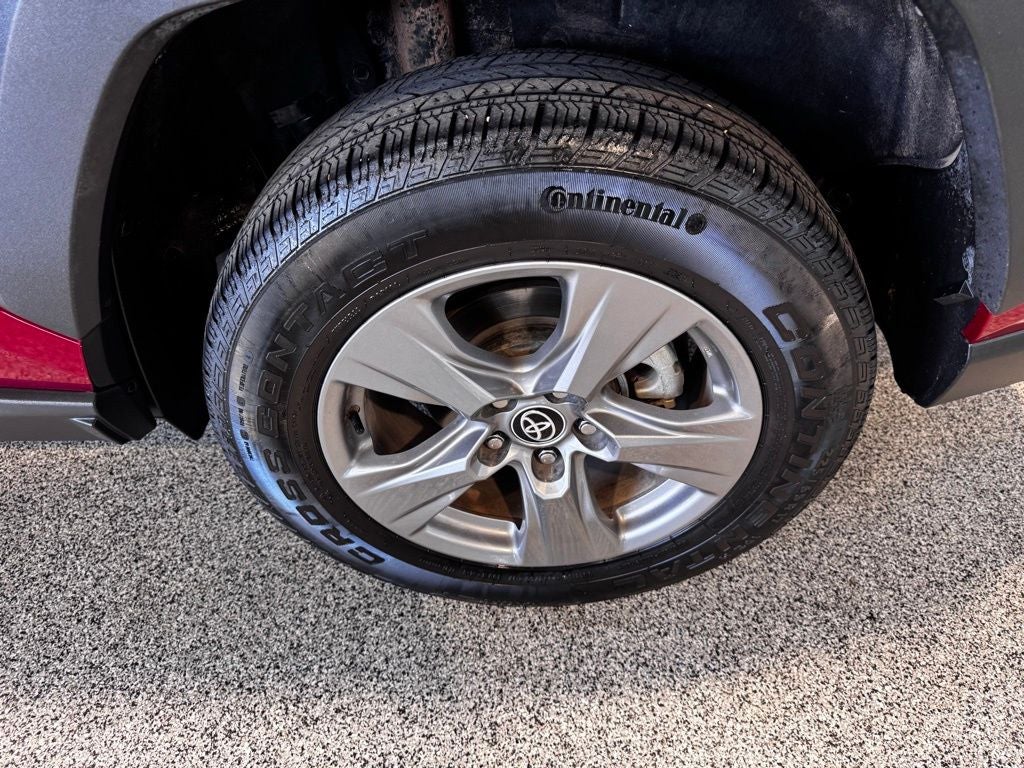 2022 Toyota RAV4 XLE