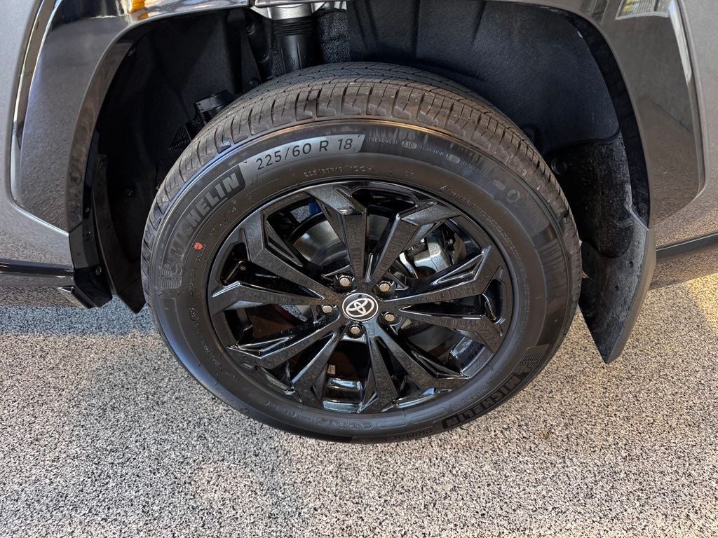2025 Toyota RAV4 Hybrid SE