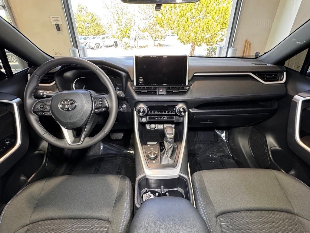 2025 Toyota RAV4 Hybrid SE