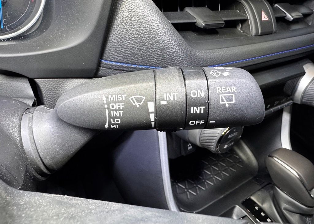 2025 Toyota RAV4 Hybrid SE