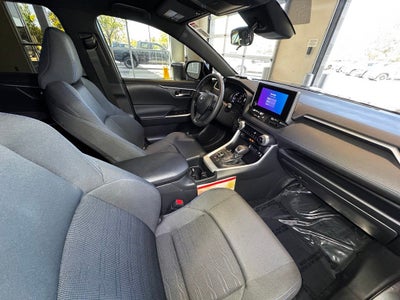 2025 Toyota RAV4 Hybrid SE