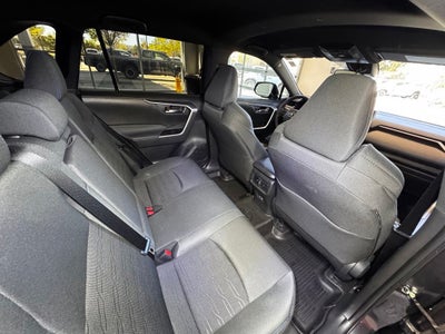 2025 Toyota RAV4 Hybrid SE