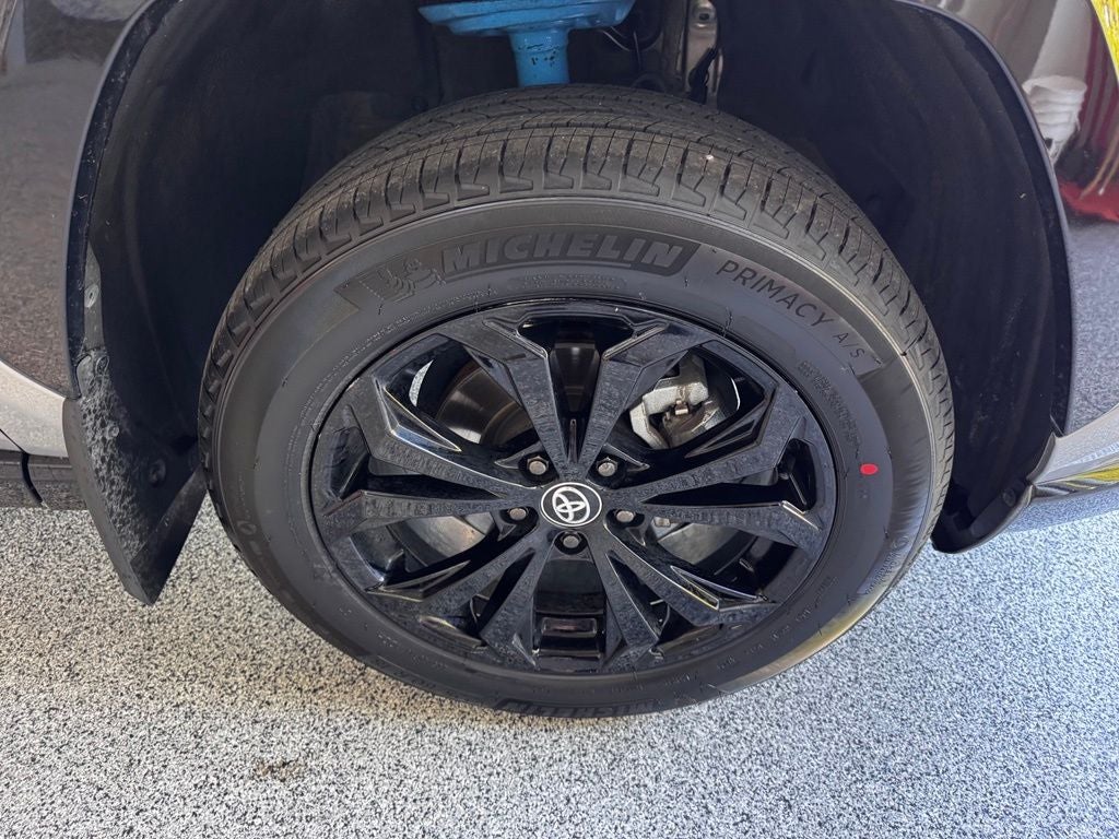2024 Toyota RAV4 Hybrid SE