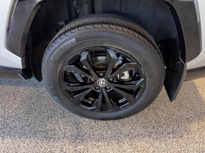 2024 Toyota RAV4 Hybrid SE