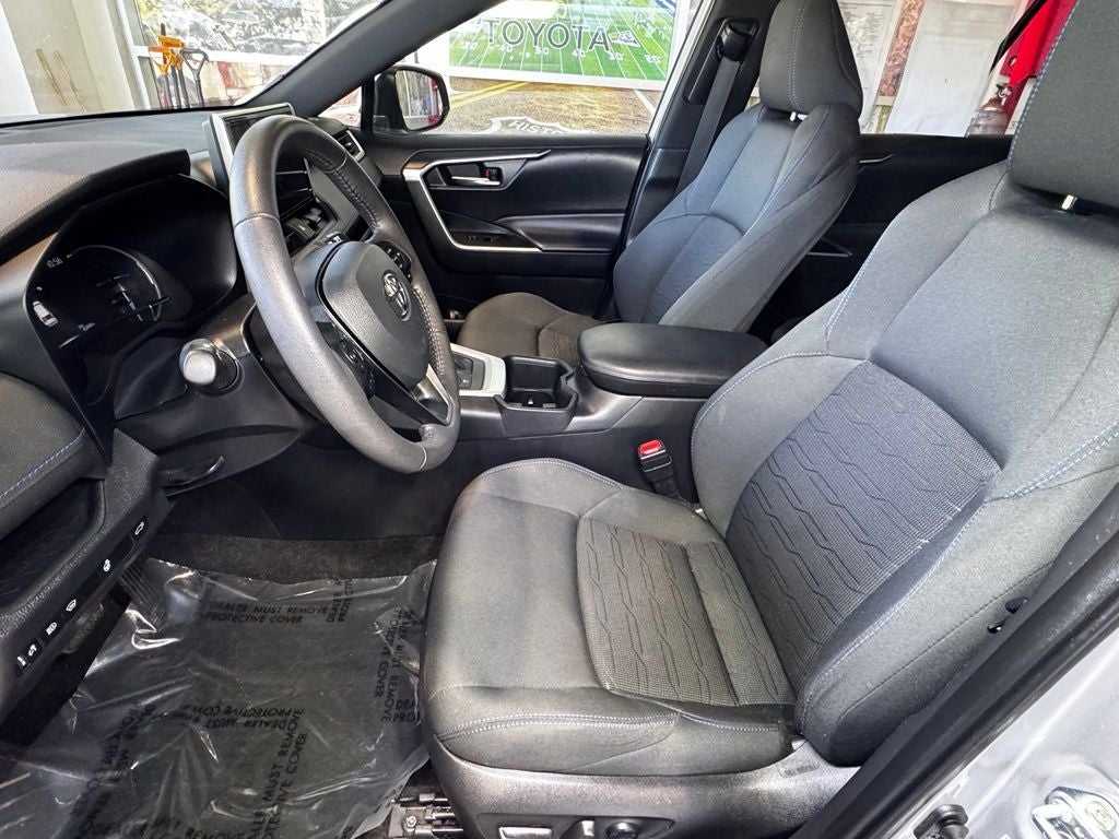 2024 Toyota RAV4 Hybrid SE