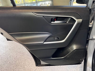 2024 Toyota RAV4 Hybrid SE