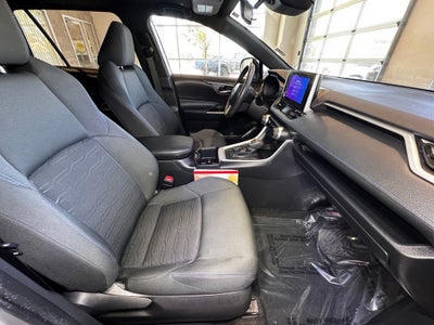2024 Toyota RAV4 Hybrid SE