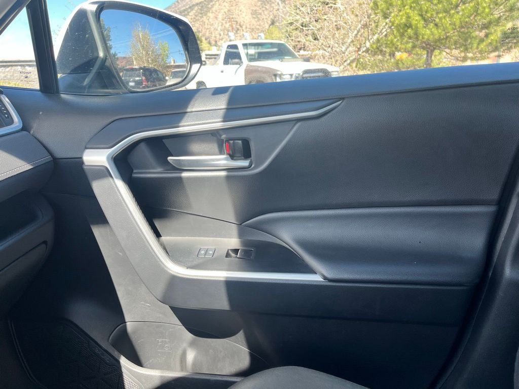 2023 Toyota RAV4 Hybrid Woodland Edition