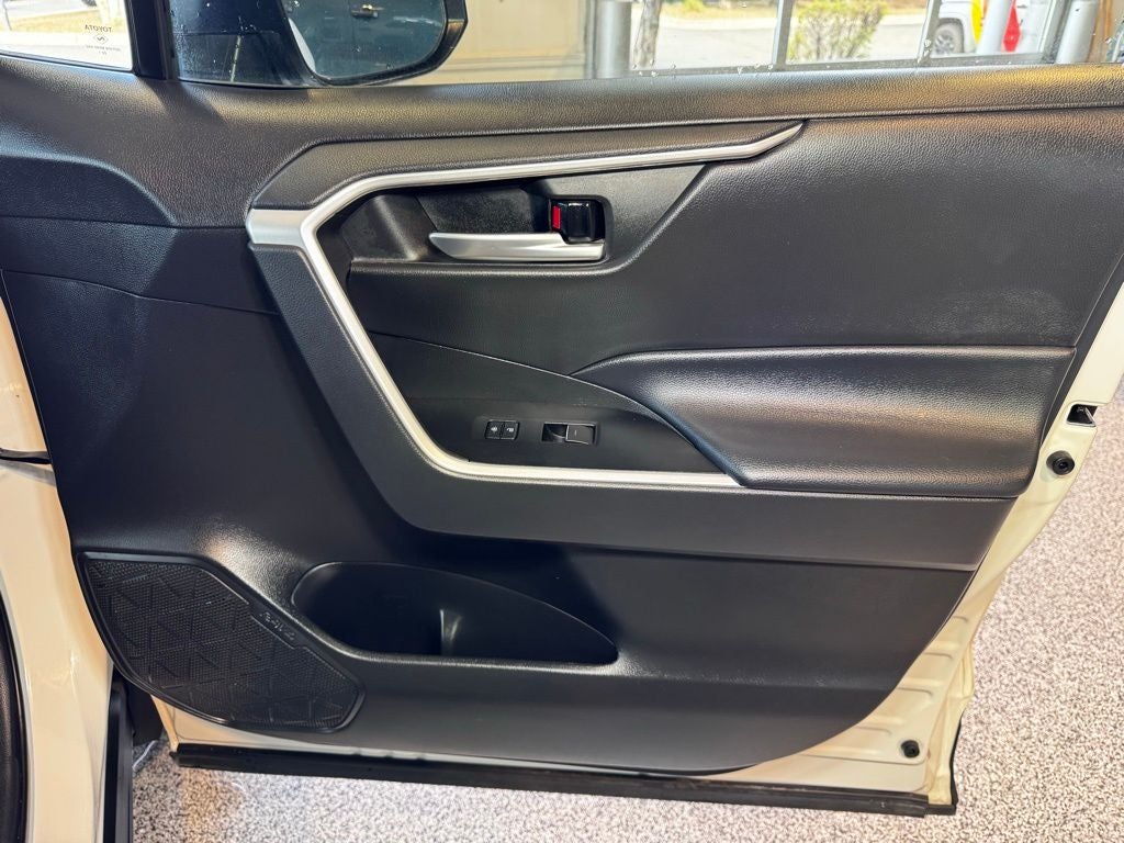2023 Toyota RAV4 Hybrid Woodland Edition