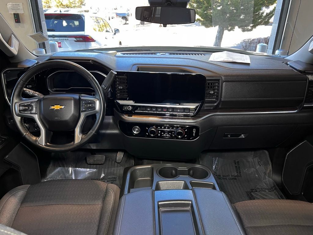 2023 Chevrolet Silverado 1500 LT LT1