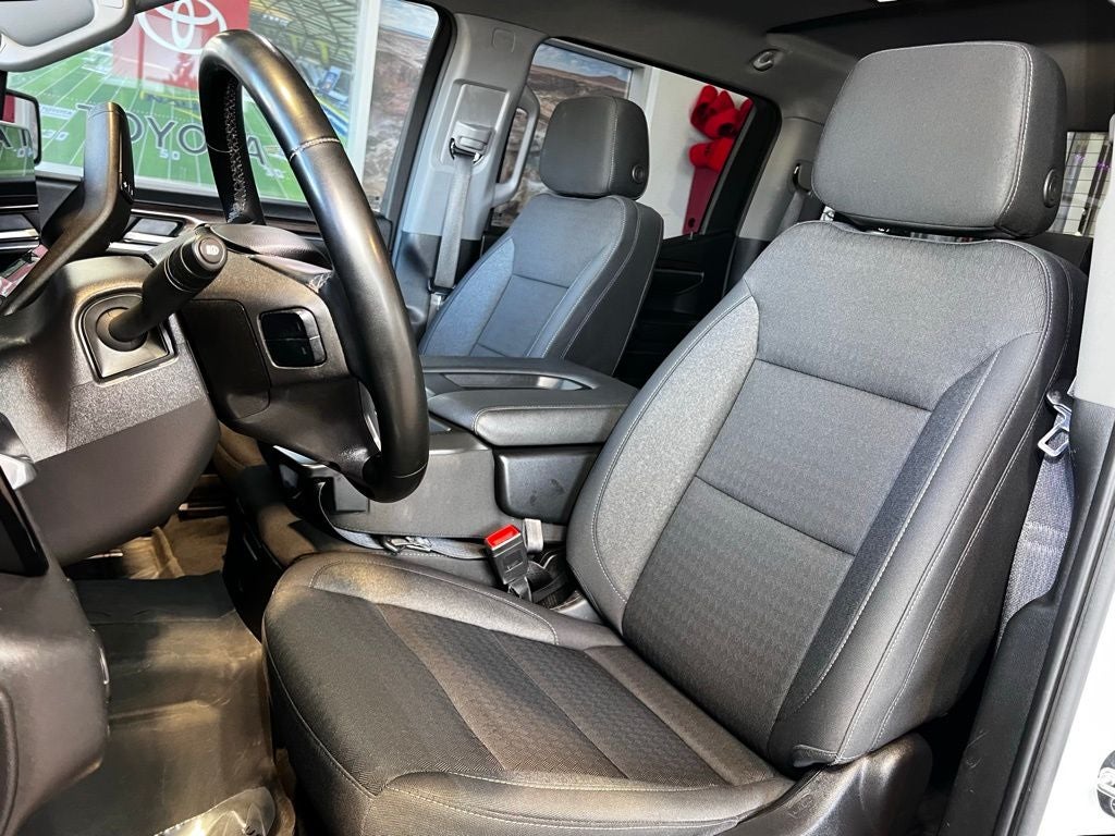 2023 Chevrolet Silverado 1500 LT LT1