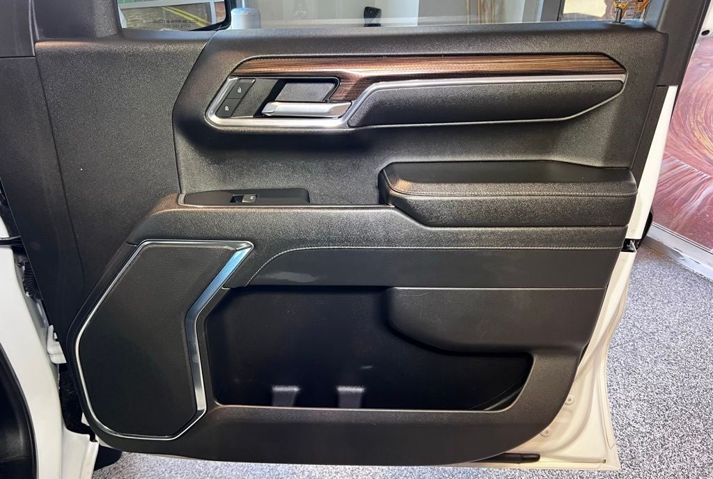 2023 Chevrolet Silverado 1500 LT LT1