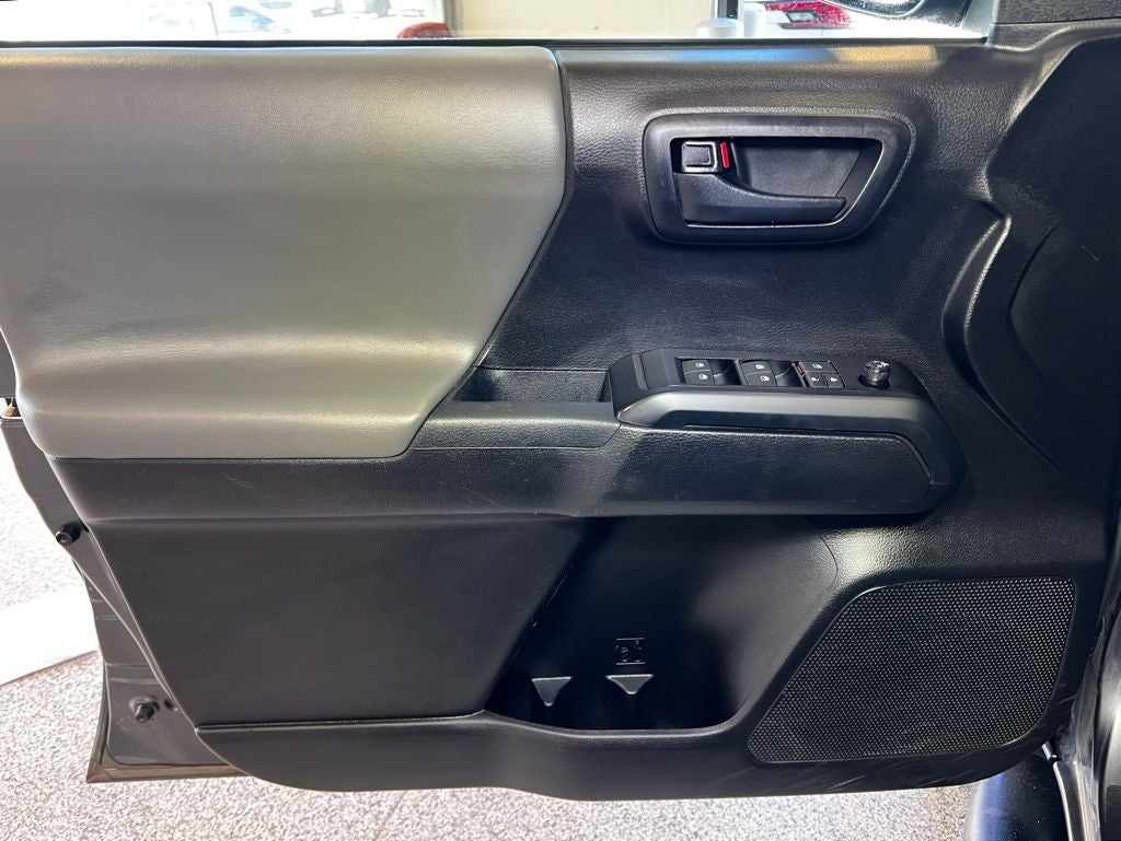 2021 Toyota Tacoma SR V6