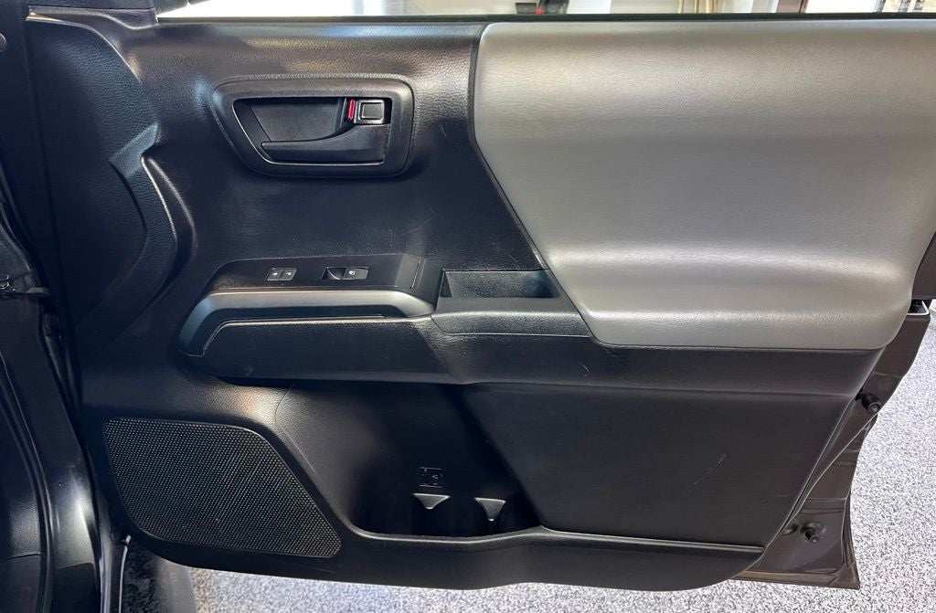 2021 Toyota Tacoma SR V6