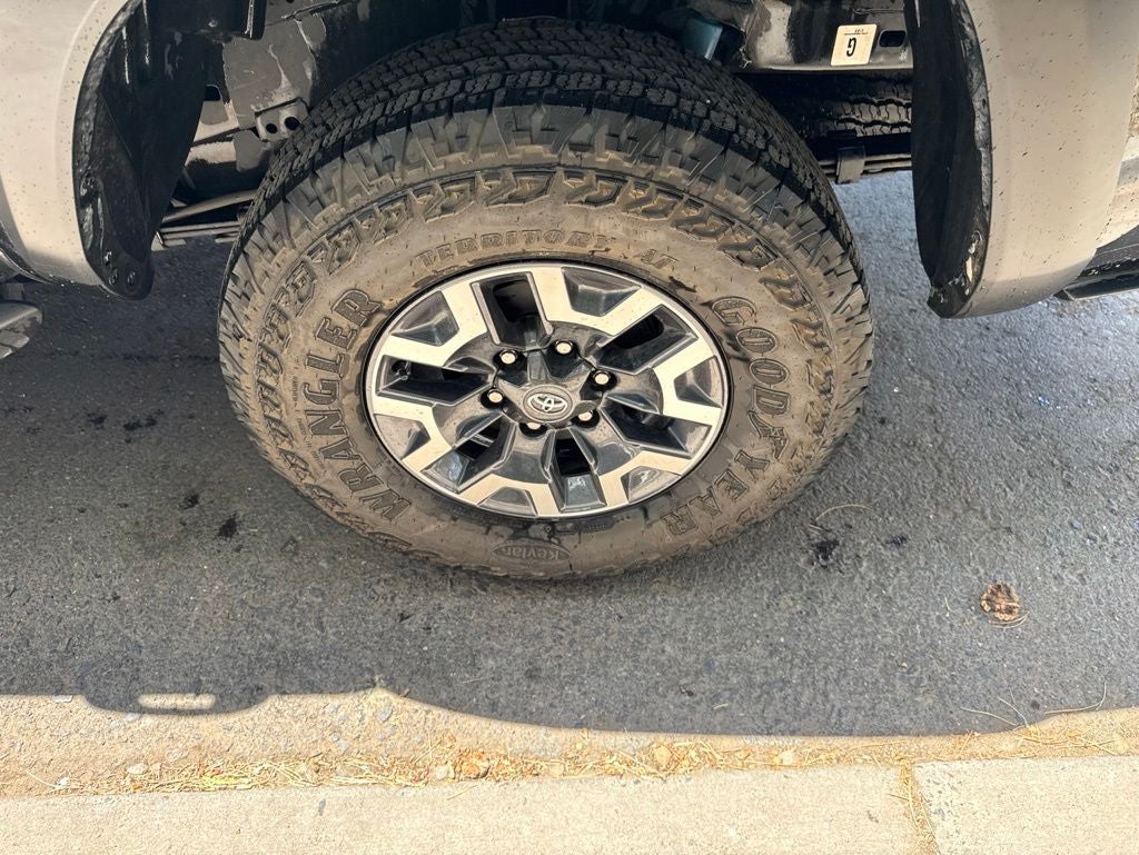 2023 Toyota Tacoma TRD Off-Road V6