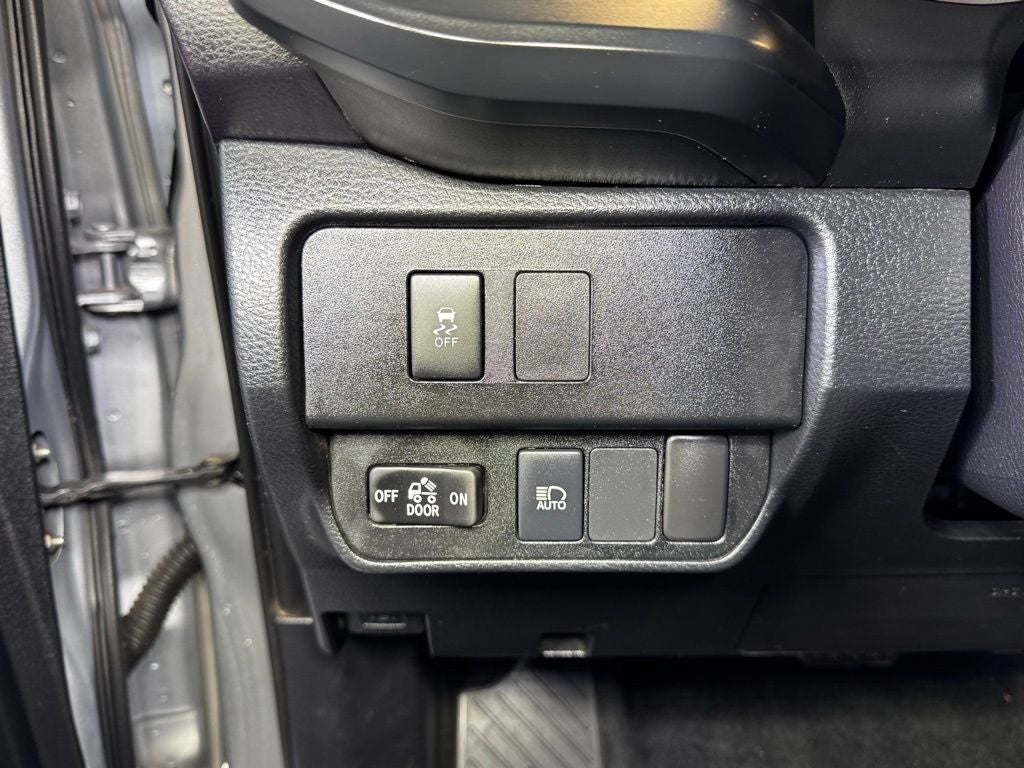 2021 Toyota Tacoma SR V6