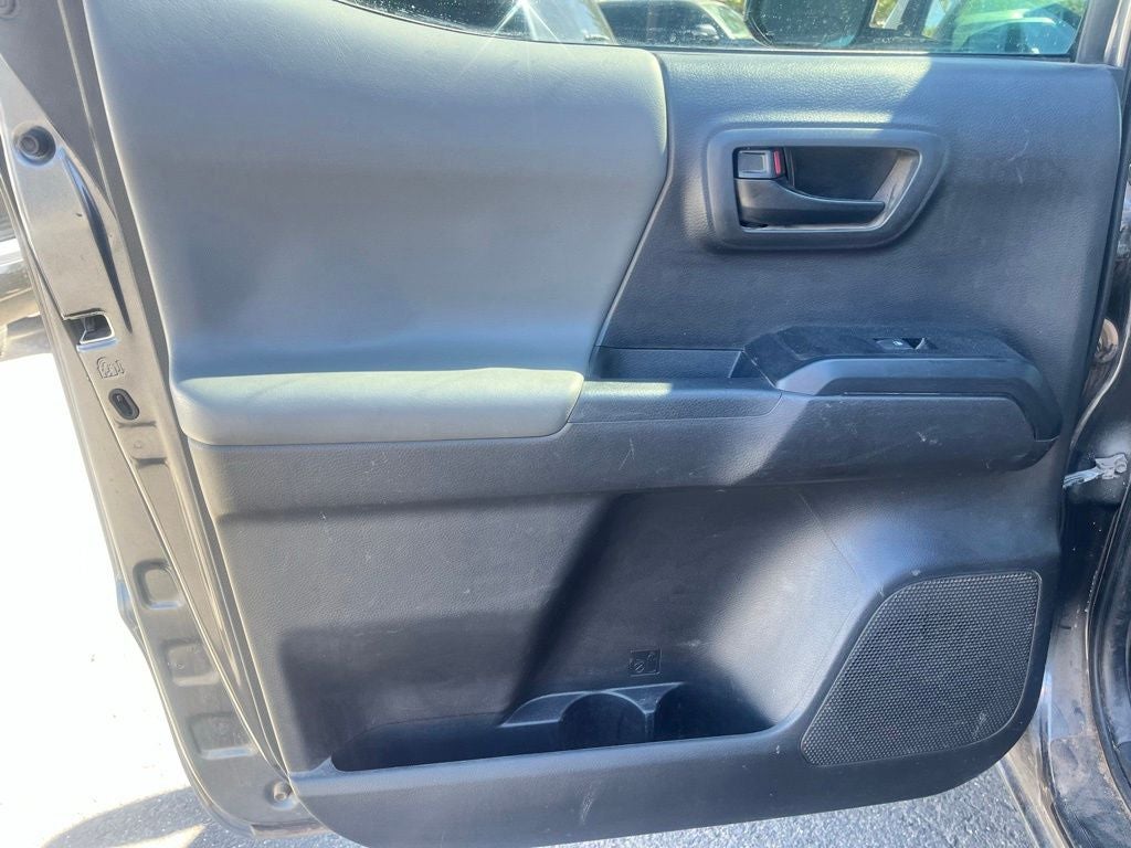 2022 Toyota Tacoma SR V6