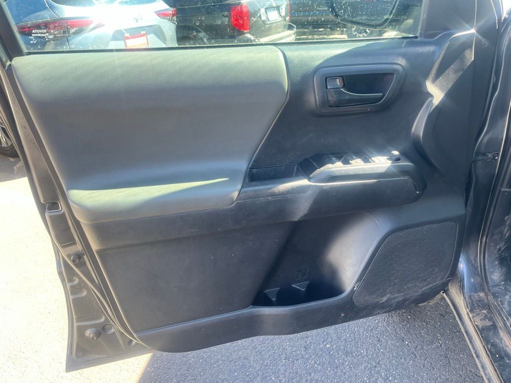 2022 Toyota Tacoma SR V6