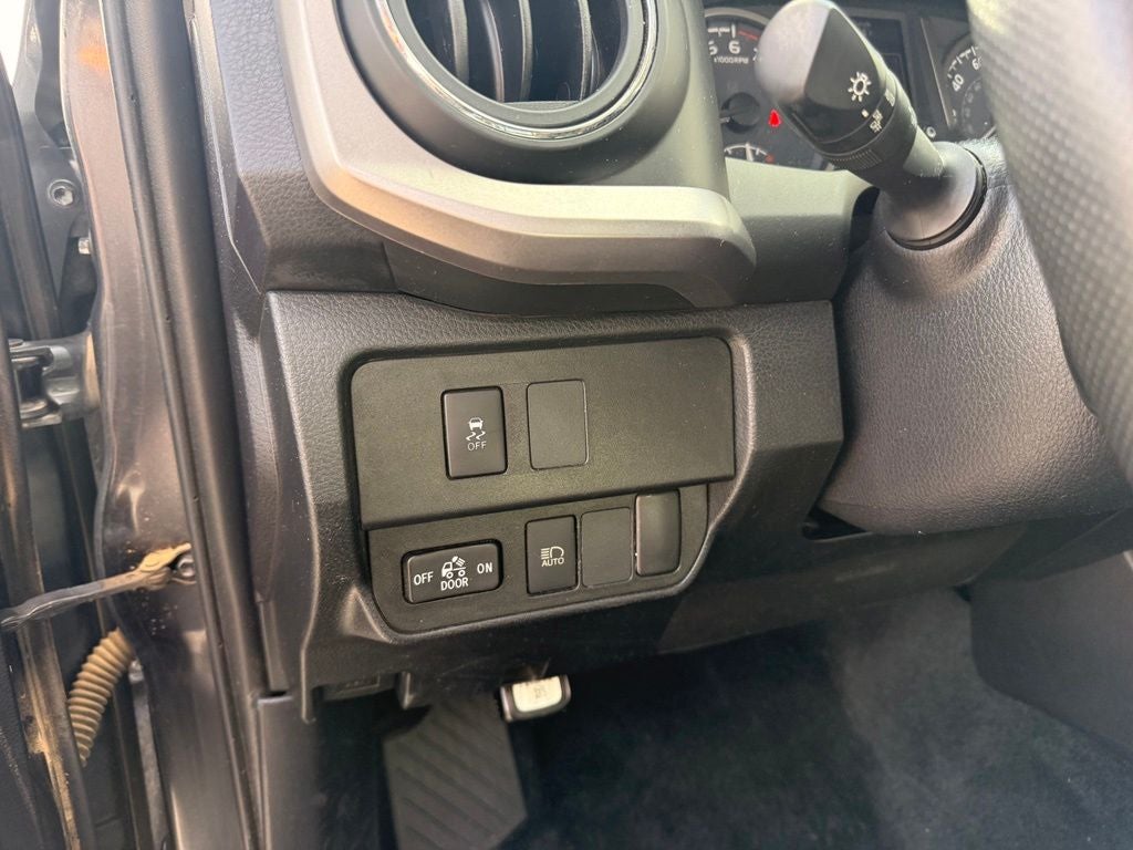 2021 Toyota Tacoma SR5 V6