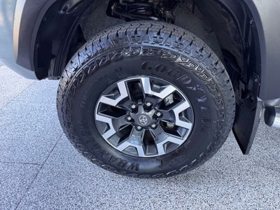 2022 Toyota Tacoma TRD Off-Road V6