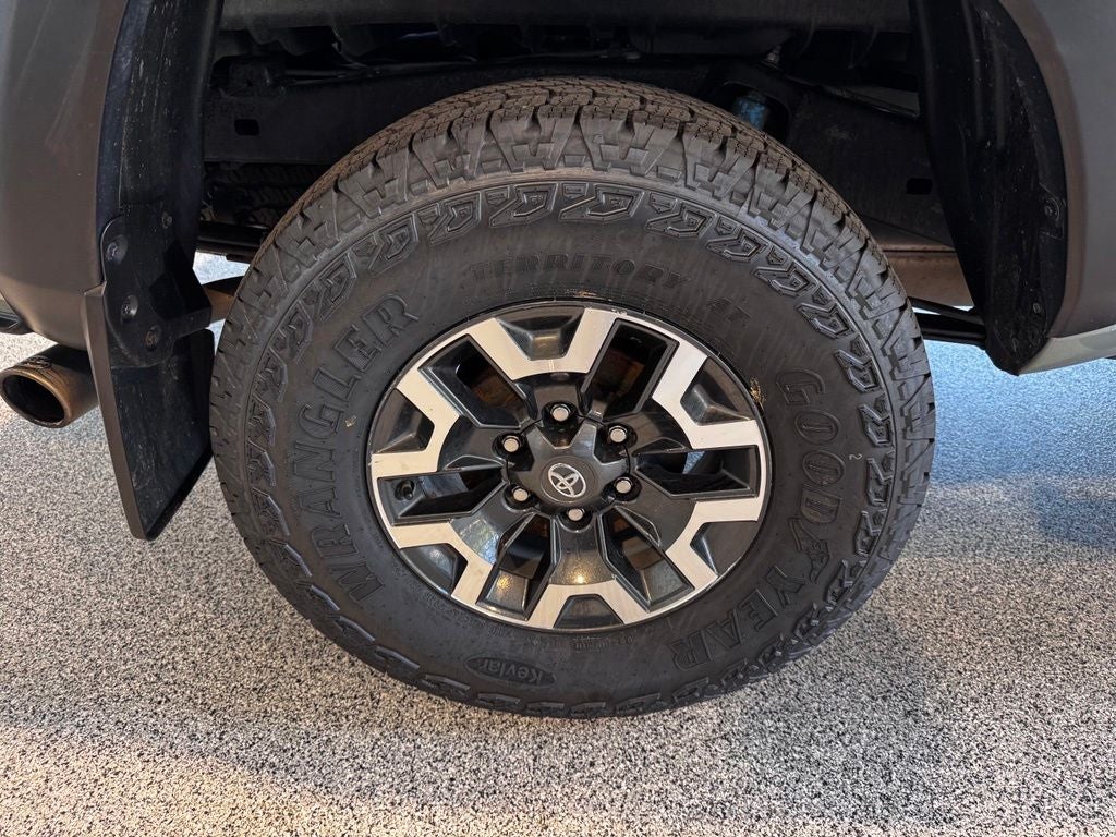 2022 Toyota Tacoma TRD Off-Road V6