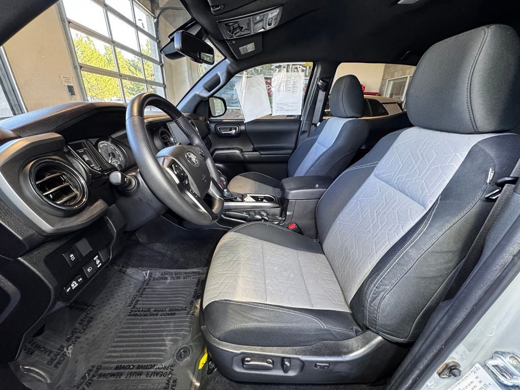 2022 Toyota Tacoma TRD Off-Road V6