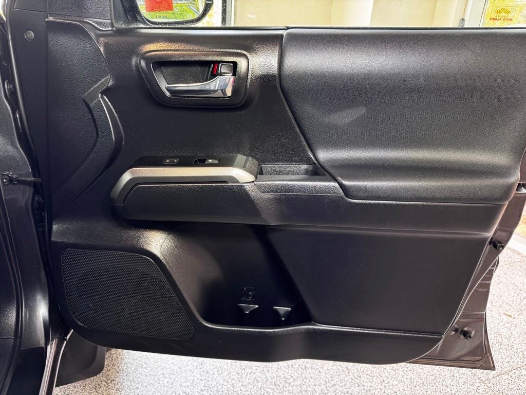 2021 Toyota Tacoma TRD Off-Road V6