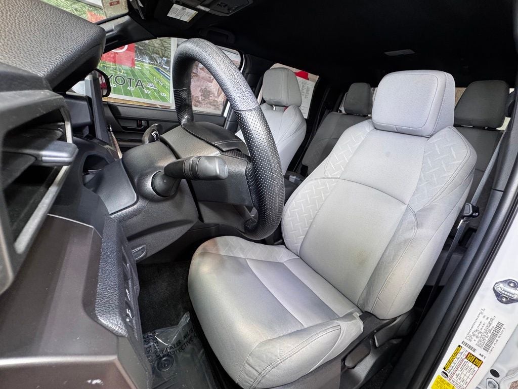 2025 Toyota Tacoma SR5